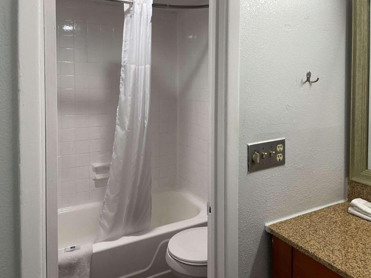 Motel 6 Wytheville Va Экстерьер фото